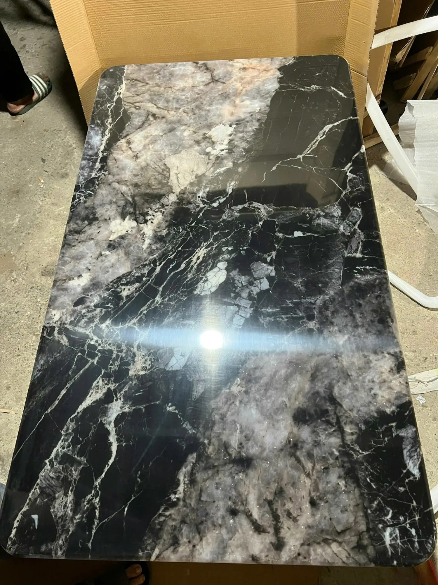 mat ban an mat da vi tinh the dang cap tinh te cho khong gian song hien dai 46