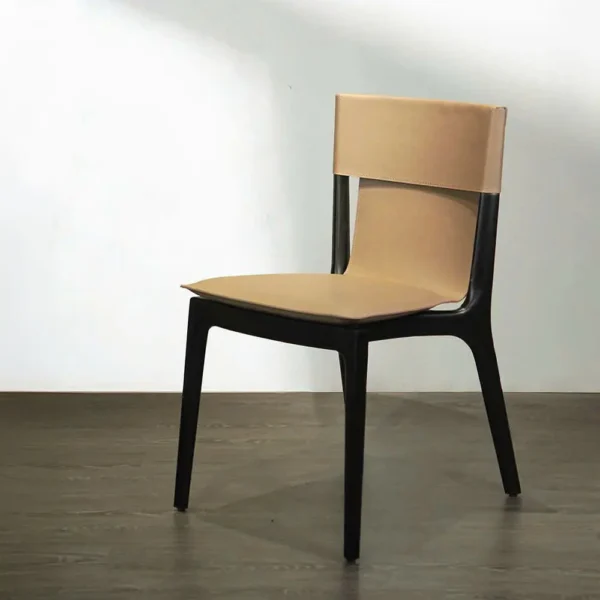 Ghế ăn gỗ sồi da yên ngựa wingsfurni isadora chair không tay vịn - SP9414