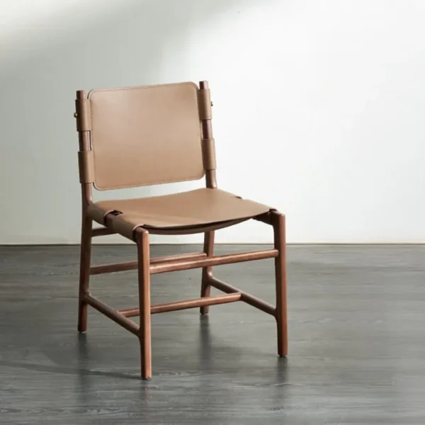 Ghế ăn gỗ sồi da yên ngựa wingsfurni levante chair - SP9358