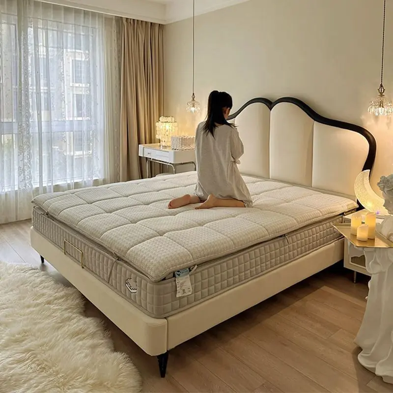 Giường Ngủ Bọc Da Viền Đen Thiết Kế Uốn Lượn Tân Cổ Điển - SP12635 4 Giường Ngủ Bọc Da Viền Đen Thiết Kế Uốn Lượn Tân Cổ Điển - SP12635 - Ảnh 4