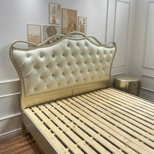 giuong ngu boc da thiet ke bac au sang trong sp15957