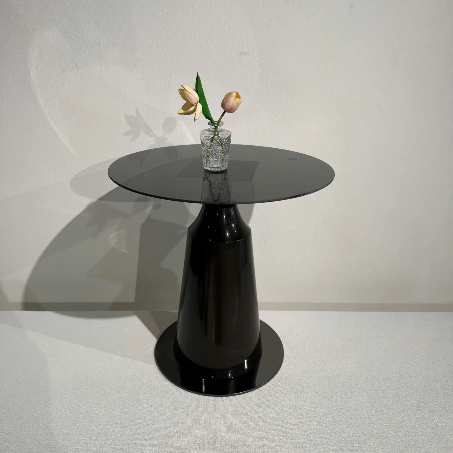 Bàn trà góc sofa mặt đá chân trụ sang trọng - SP18561 11 ban tra goc sofa mat da chan tru sang trong sp18561 3