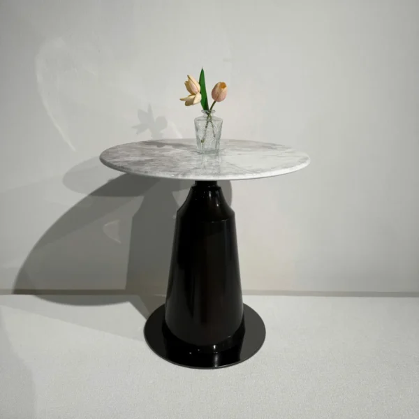 Bàn trà góc sofa mặt đá chân trụ sang trọng - SP18561