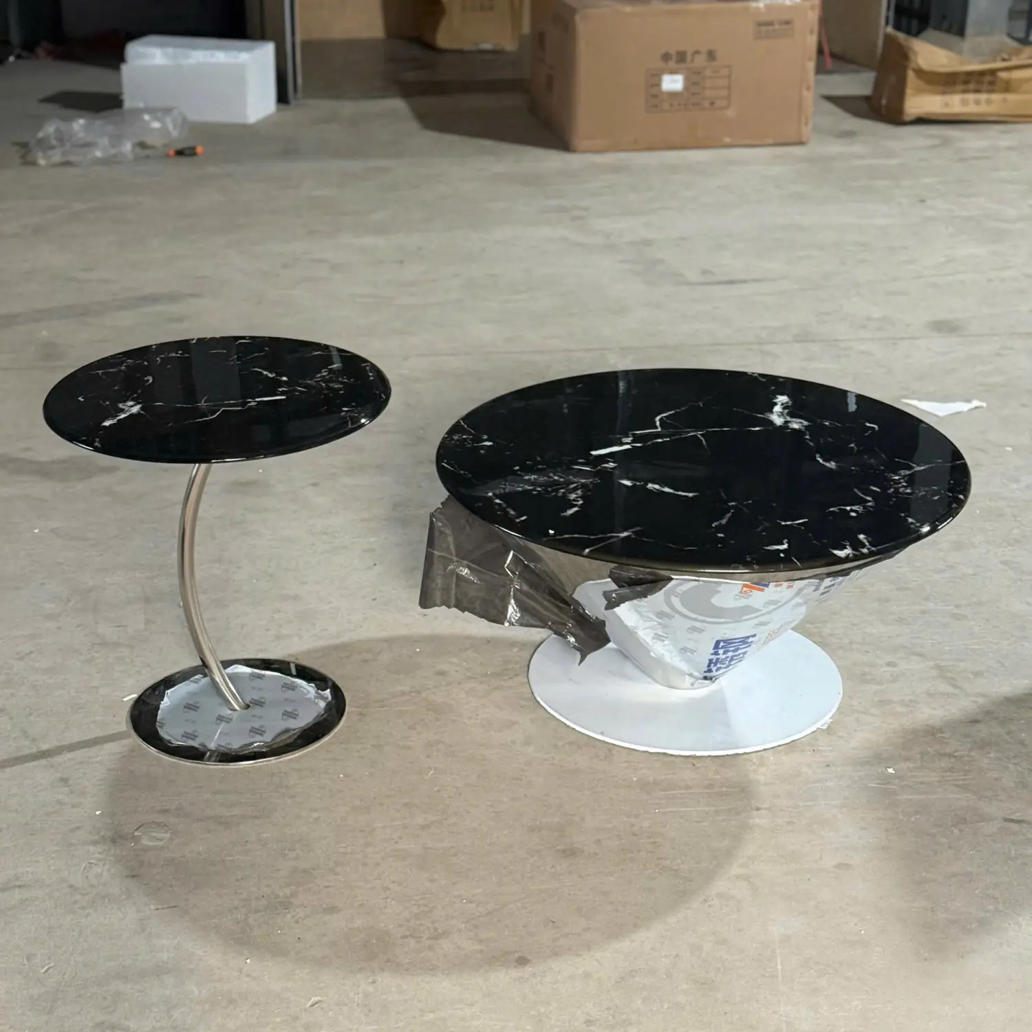 Bàn trà tròn mặt đá chân inox cách điệu hiện đại - SP18317 9 ban tra tron mat da chan inox cach dieu hien dai sp18317 5