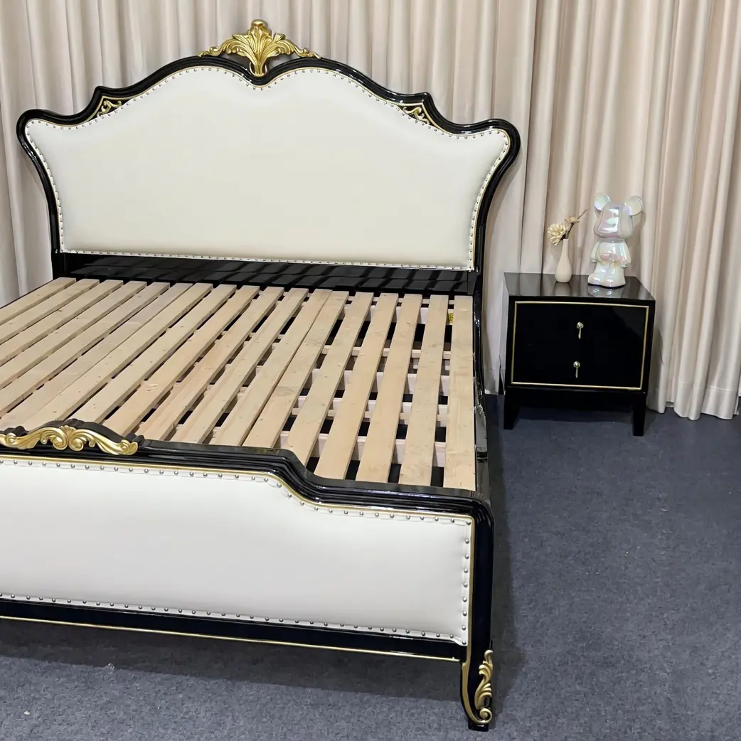 Giường ngủ bọc da tân cổ điển viền đen nhập khẩu cao cấp - SP18377 8 giuong ngu boc da tan co dien vien den nhap khau cao cap sp18377 3